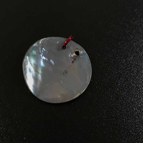 Purple Black Lip Shell Pendant - Picture 7 of 10